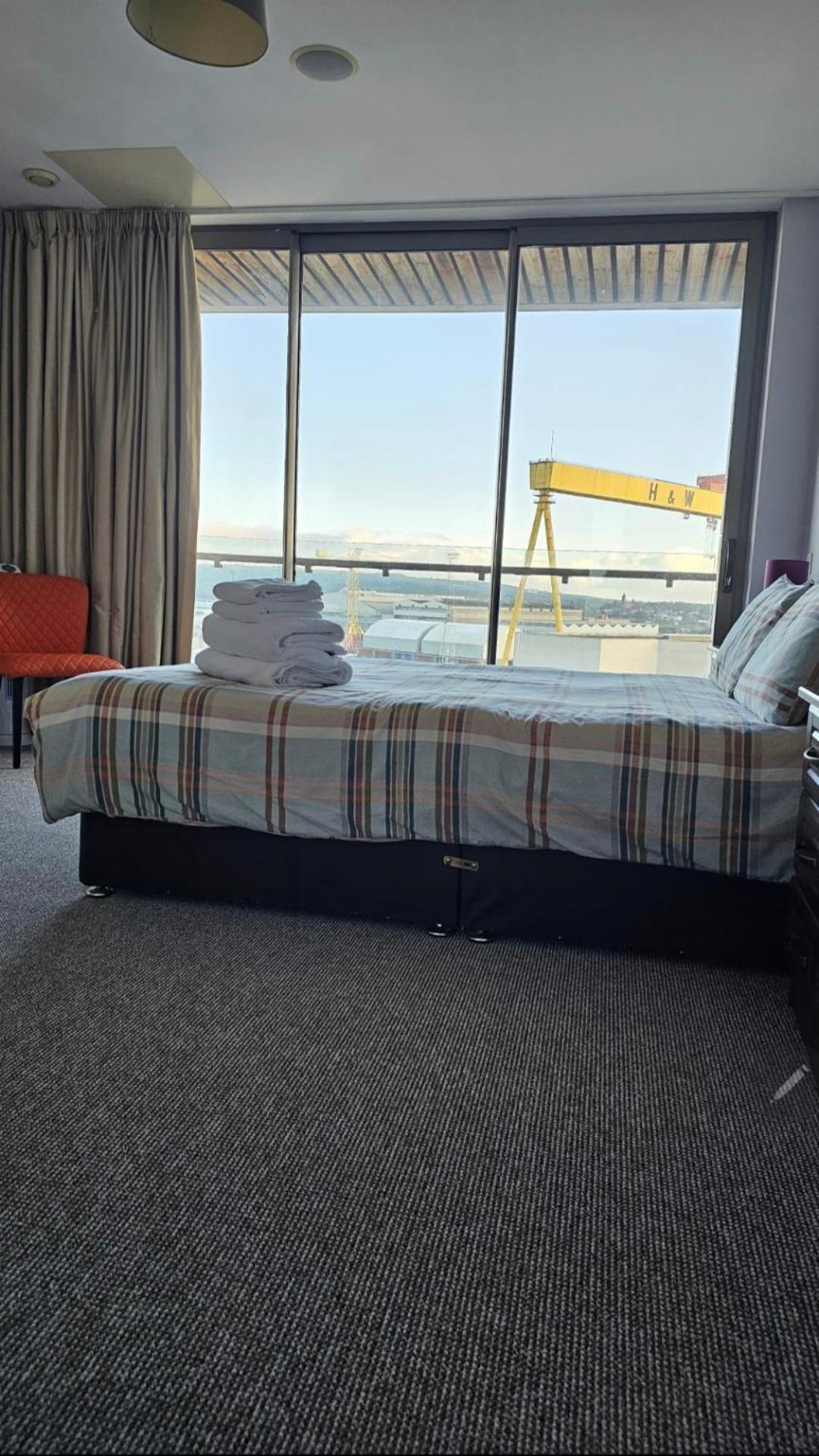 Benji & Milos Apartments ベルファスト エクステリア 写真